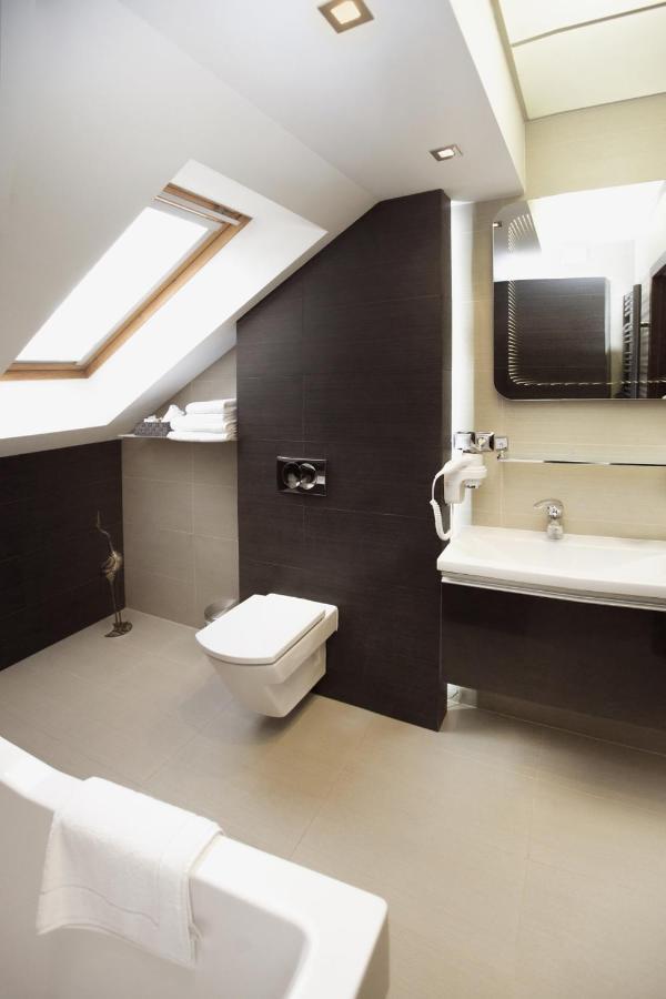 Hotel Inter Bielany Wroclawskie Luaran gambar